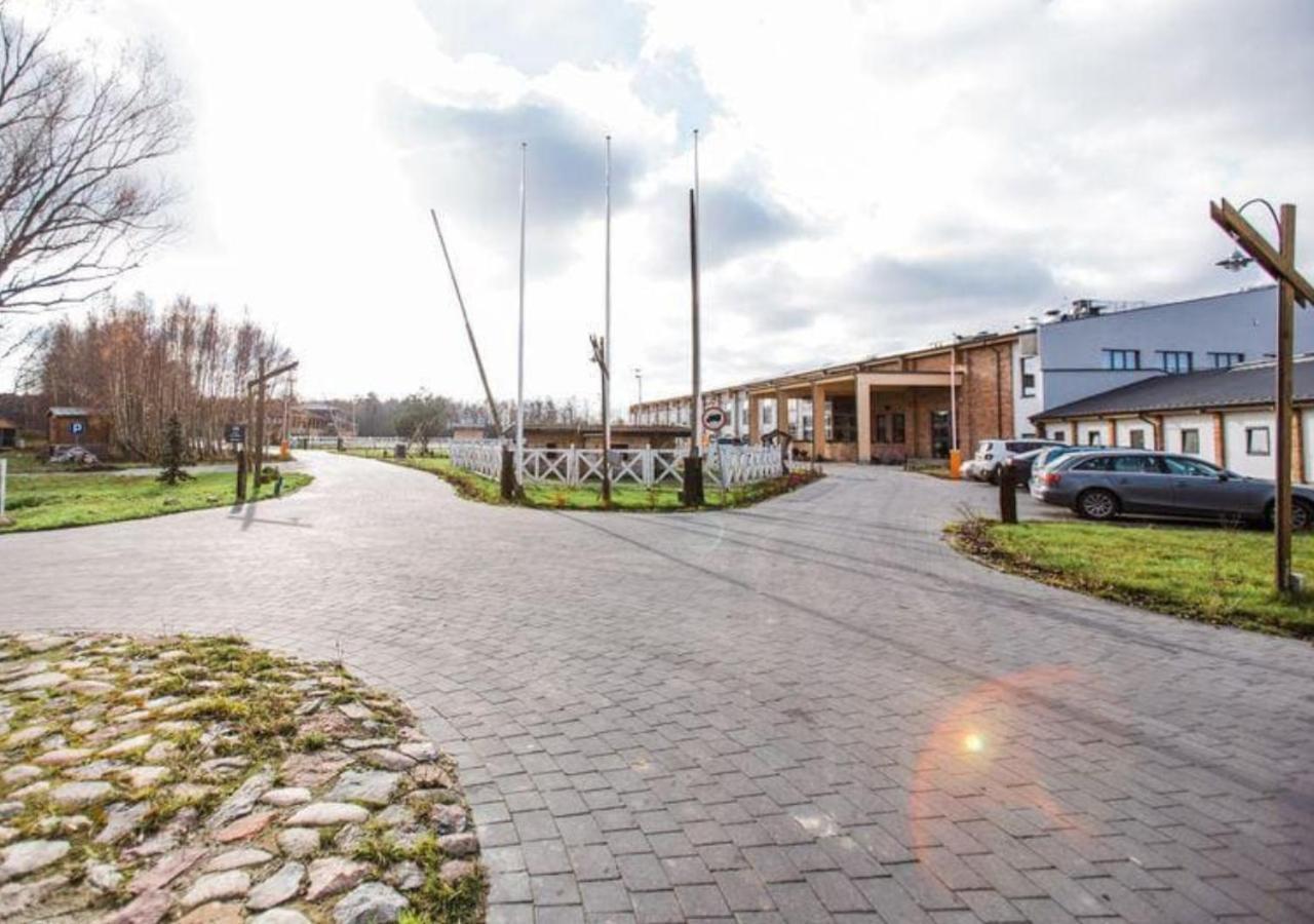 Salio Equisport Resort Стрыкув Экстерьер фото